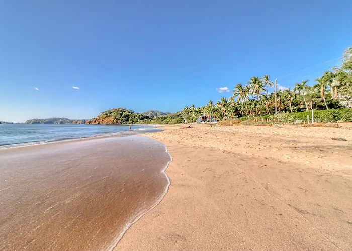 Potrero Beachfront: Ocean-view Patio, W/d!