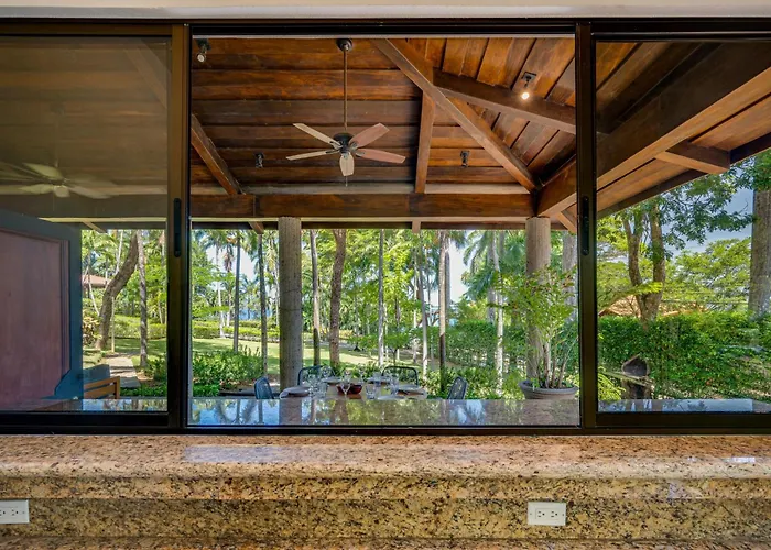 Potrero Beachfront: Ocean-view Patio, W/d! Hébergement de vacances Playa Danta