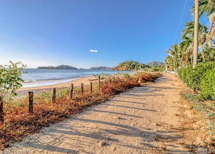 Potrero Beachfront: Ocean-view Patio, W/d! Playa Danta